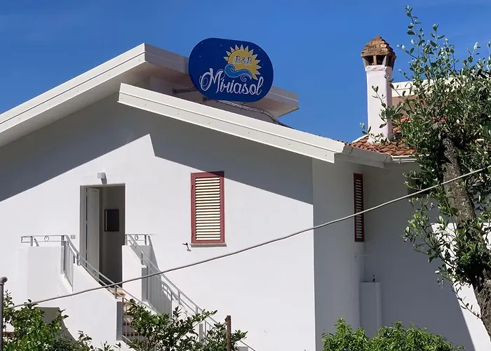 Miriasol לינה וארוחת בוקר