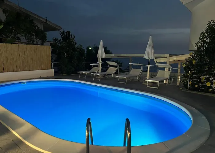 לינה וארוחת בוקר Miriasol