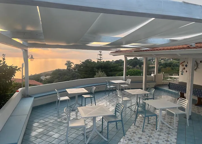 Miriasol לינה וארוחת בוקר 4*